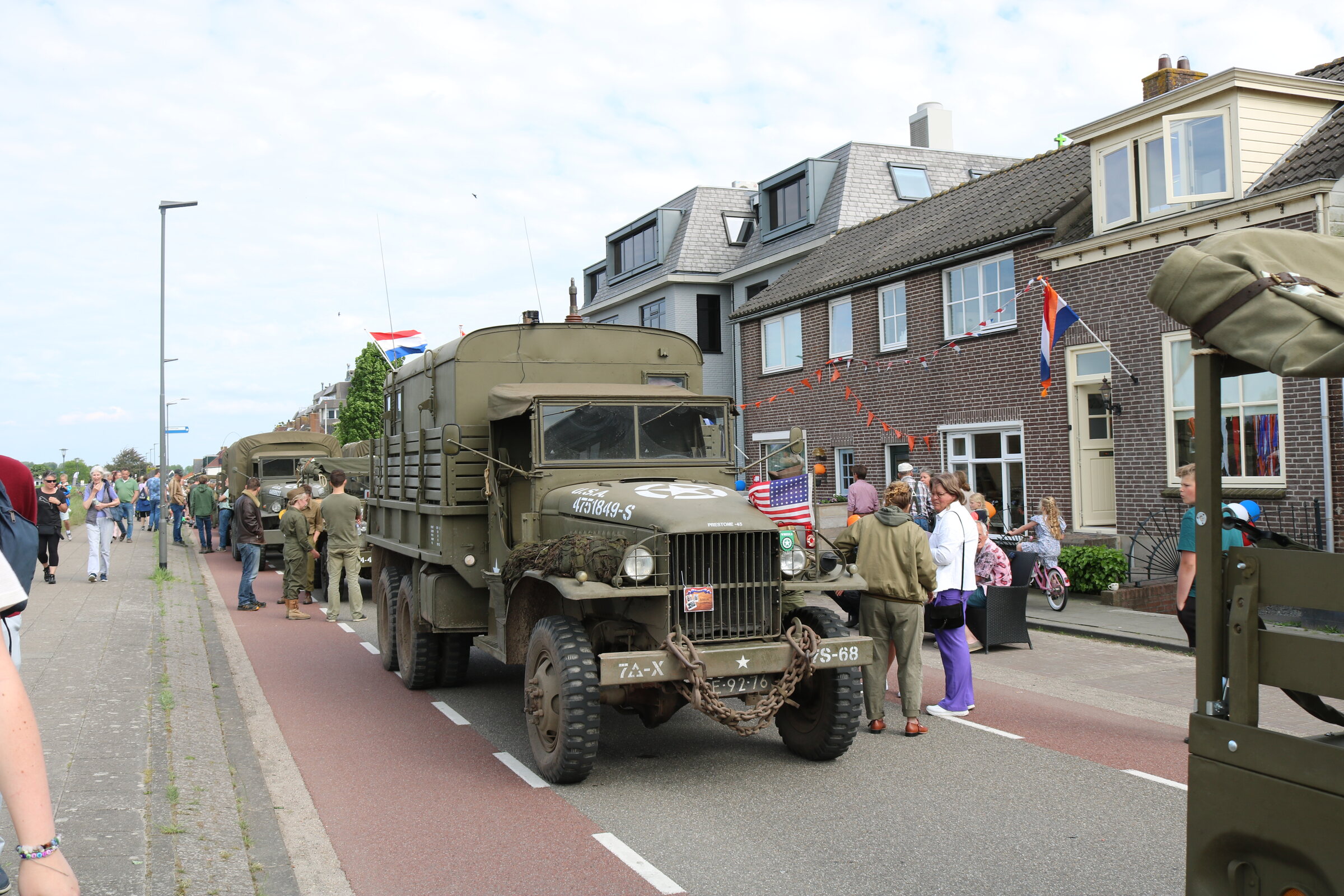 Historische militaire voertuigen in Werkendam